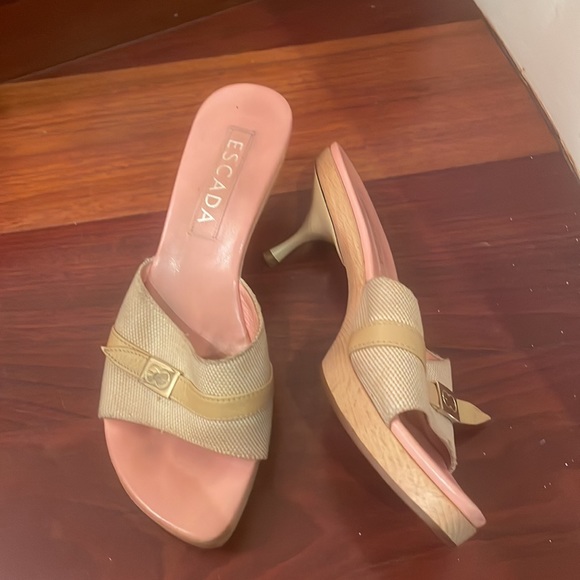 Escada sandals size 7.5 - Picture 2 of 6